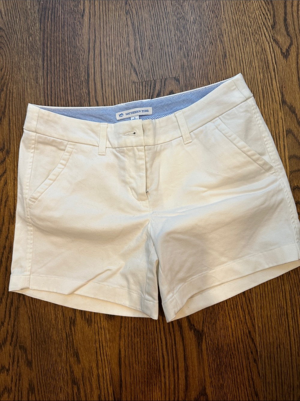 Southern Tide Women's White Chino Shorts